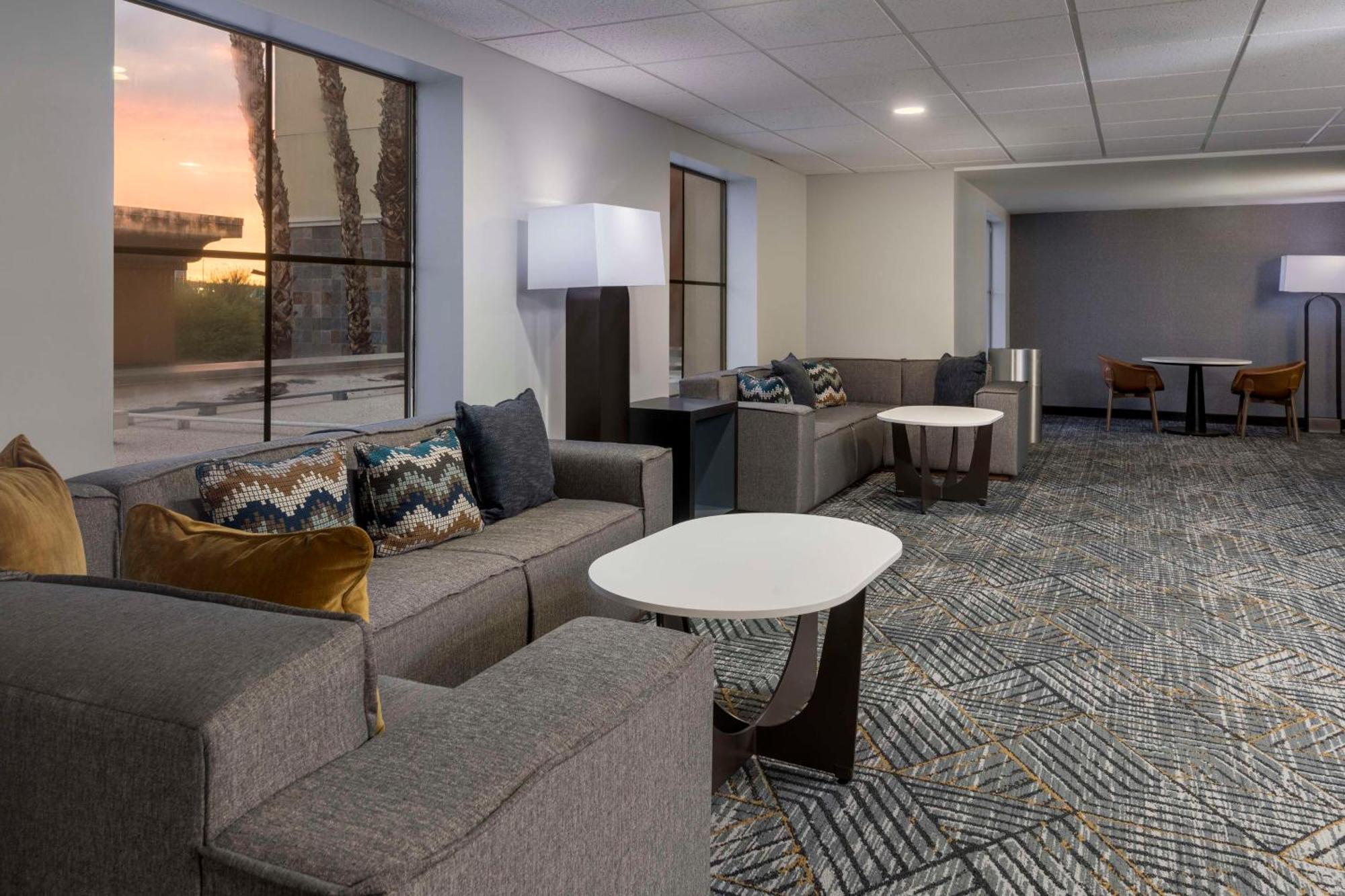 Hotel Homewood By Hilton North-happy Valley 3*
